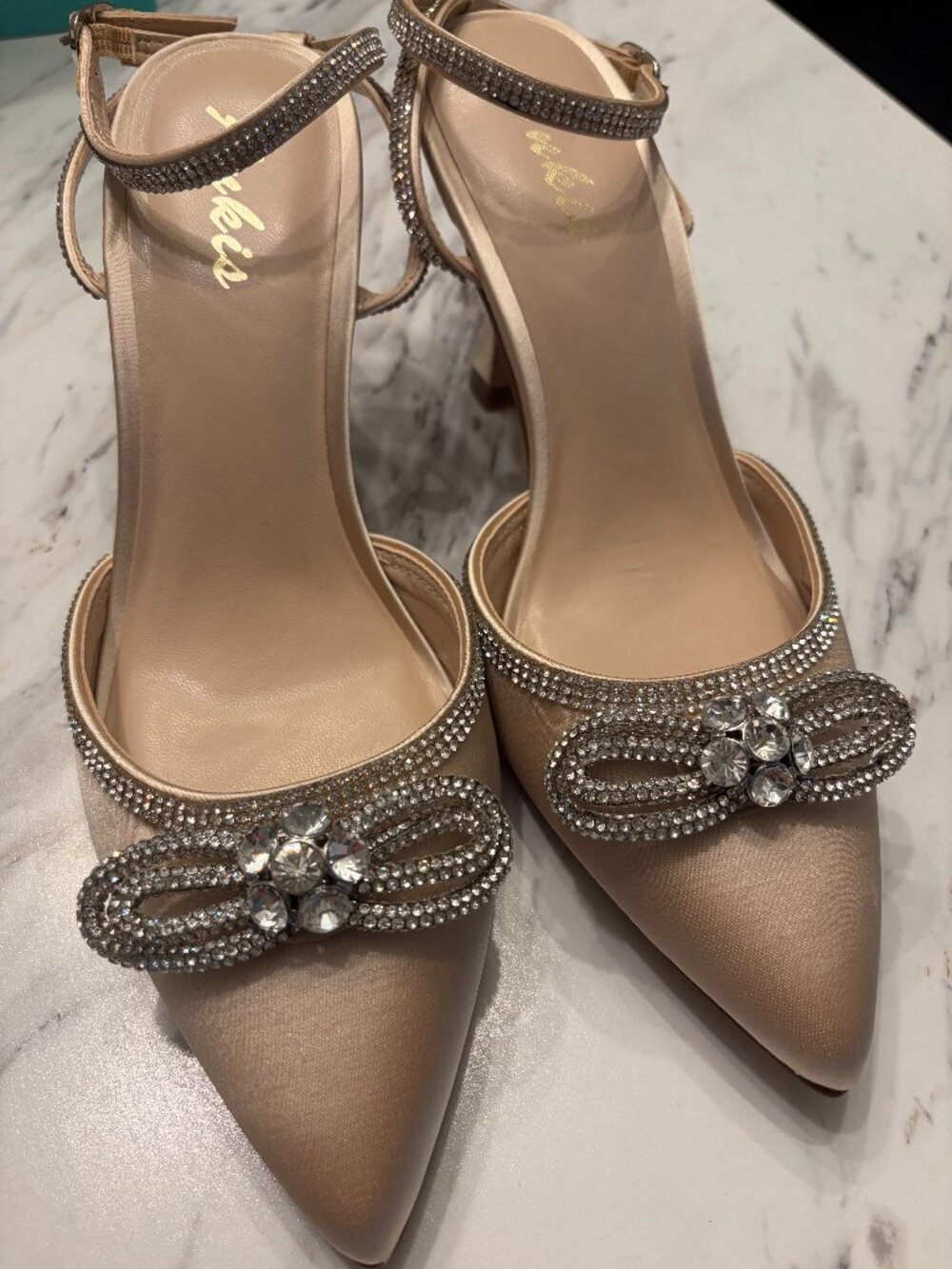 NWT Ankis Champagne Satin Kitten Heels in Women's US Size 7 - Picture 2 of 8